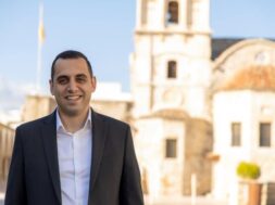 15ea6fc6-7372-4a24-97b5-b8033dea8ea9