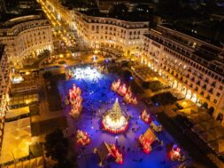 ΘΕΣΣΑΛΟΝΙΚΗ ΧΡΙΣΤΟΥΓΕΝΝΙΑΤΙΚΟΣ ΣΤΟΛΙΣΜΟΣ ΠΛΑΤΕΙΑ ΑΡΙΣΤΟΤΕΛΟΥΣ