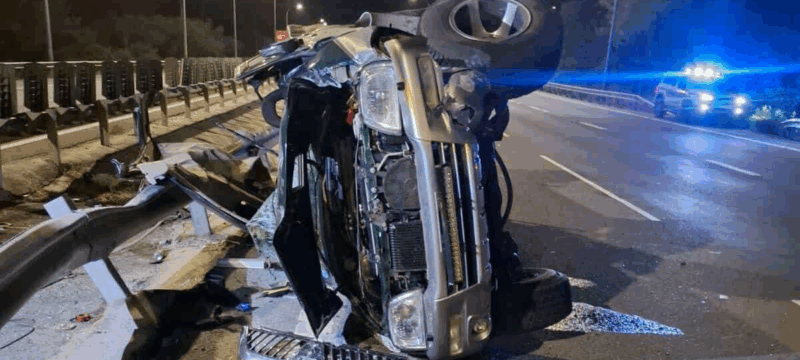 3B3C71B7-DD00-4C36-88A0-B8F3BFD410B0