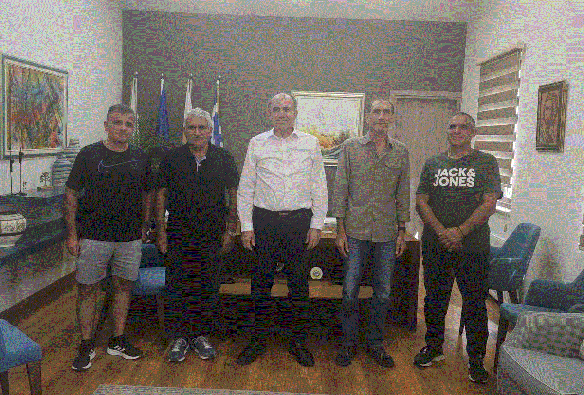 Συνάντηση με την Επιτροπή Πολυτέκνων Λάρνακας