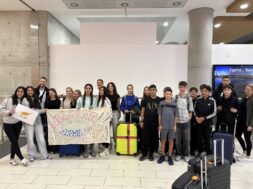 574240221_122181895184530185_2065102993074567279_n