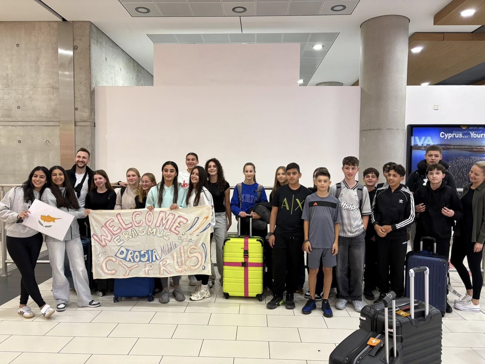 Εβδομάδα φιλοξενίας μαθητών Erasmus+ στο Γυμνάσιο Δροσιάς στη Λάρνακα (φώτο)