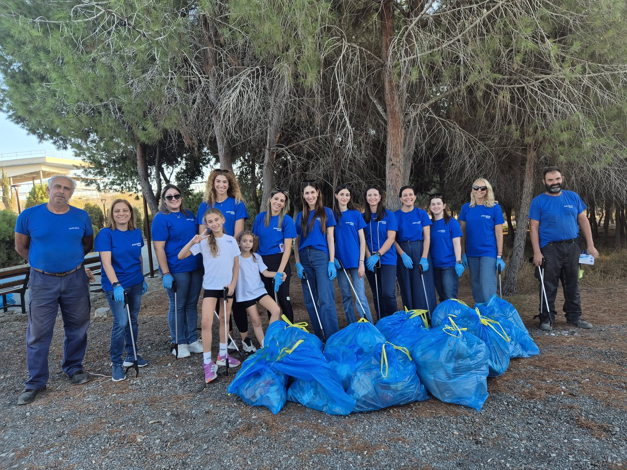 Η Πετρολίνα, πλατινένιος χορηγός της εκστρατείας Let’s Do It! Cyprus 2025, στηρίζει διαχρονικά τη μεγαλύτερη περιβαλλοντική δράση στην Κύπρο (φώτο)