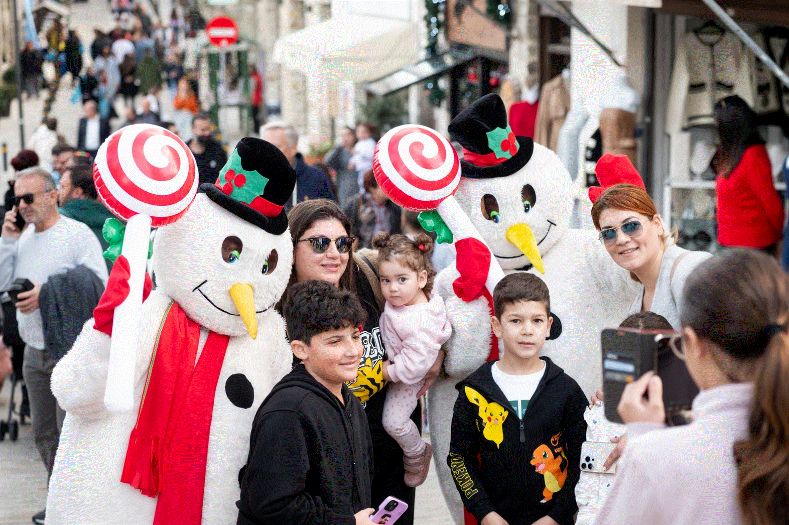 Εγκαινιάζεται το Χριστουγεννιάτικο Χωριό στα Λεύκαρα – Ένα μαγευτικό ταξίδι στις γιορτές ξεκινά!