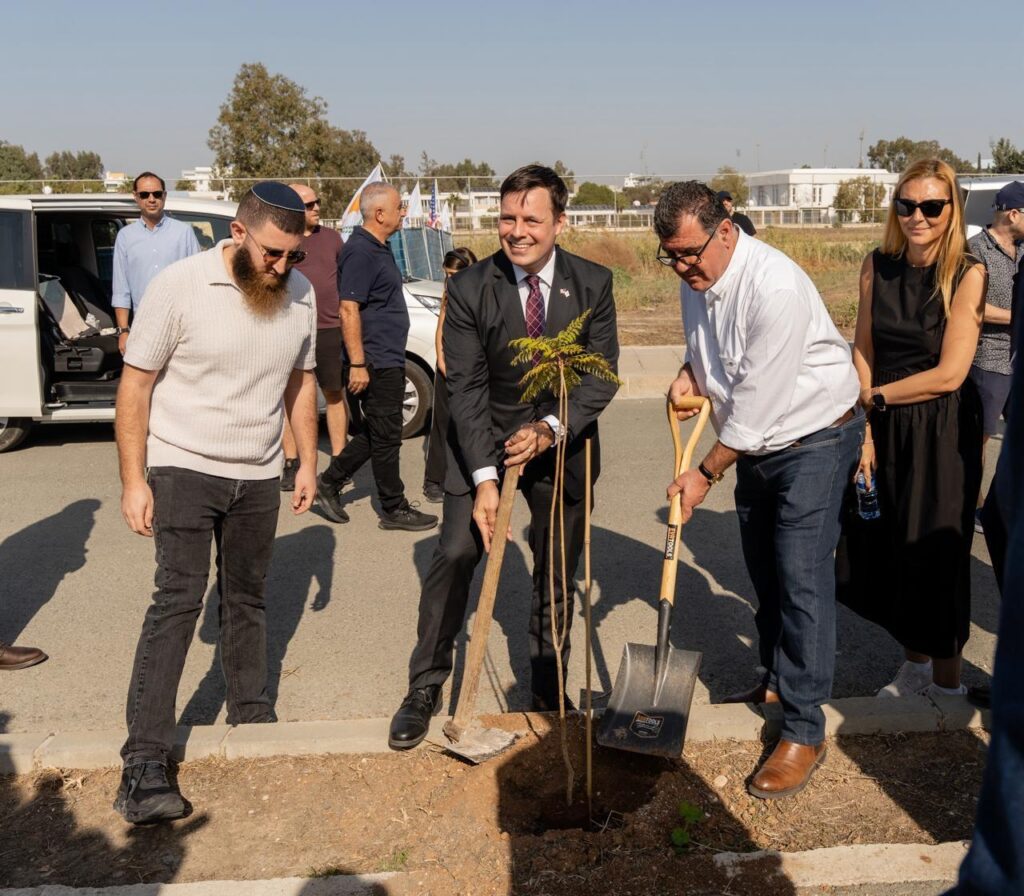 Jewish Community of Cyprus Hosts Tree-Planting Event Promoting Peace, Life, and Hope