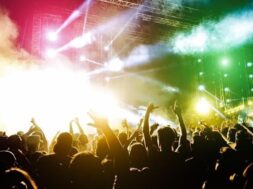 apagoreuetai-o-xoros-sta-nuxterina-kentra-tou-berolinou (1)