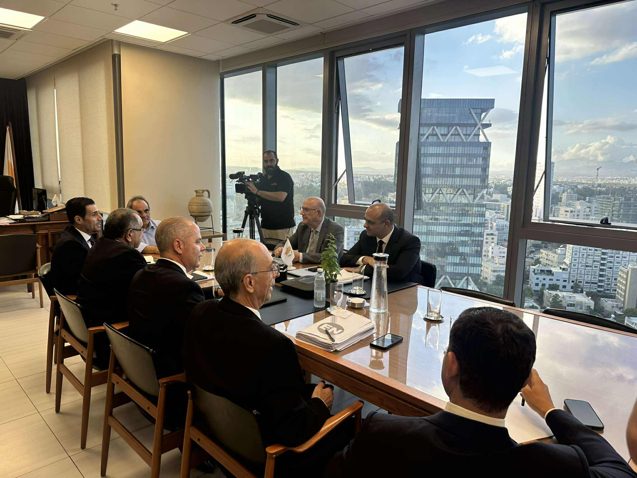 Τίτλοι τέλους για ΑΤΑ; Έντονες παρασκηνιακές διαβουλεύσεις τα τελευταία 24ωρα