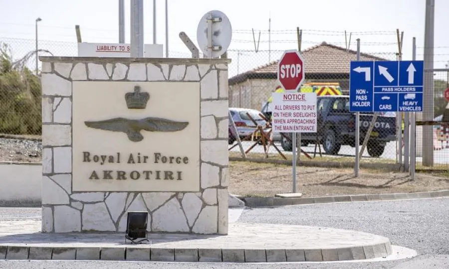 Τροχαίο έξω από τις Βάσεις Ακρωτηρίου – Στο νοσοκομείο οδηγός τρακτέρ