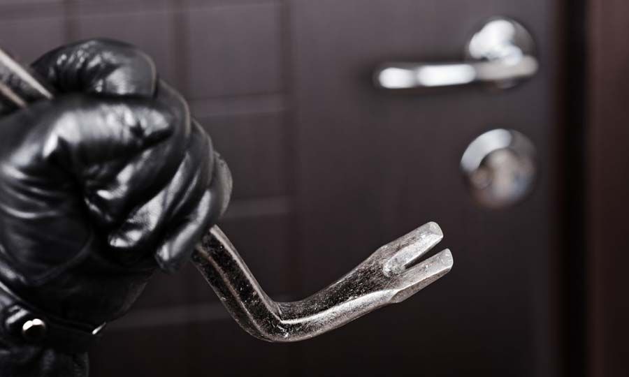 Κούκλια: Διαρρήκτης εισήλθε σε κατοικία και έφυγε με χρήματα και προιόντα χιλιάδων ευρώ