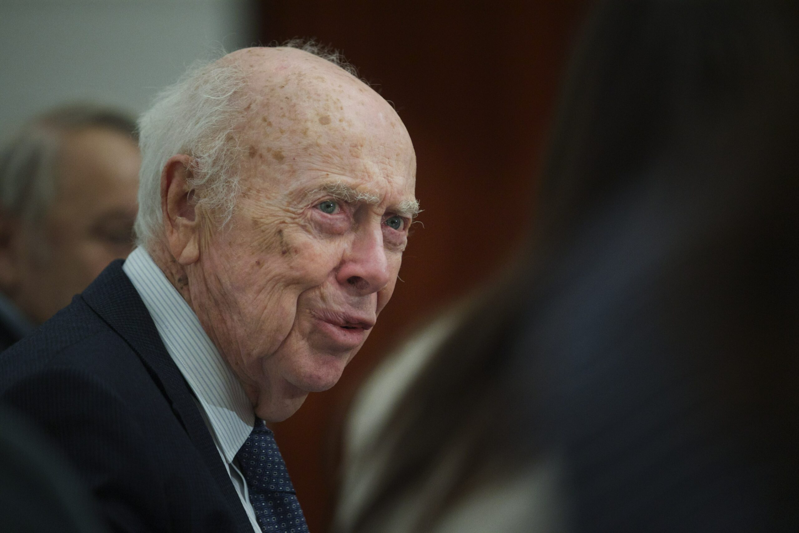 Το ΙΝΓΚ αποχαιρετά με σεβασμό τον James Watson, πρωτοπόρο στη δομή του DNA