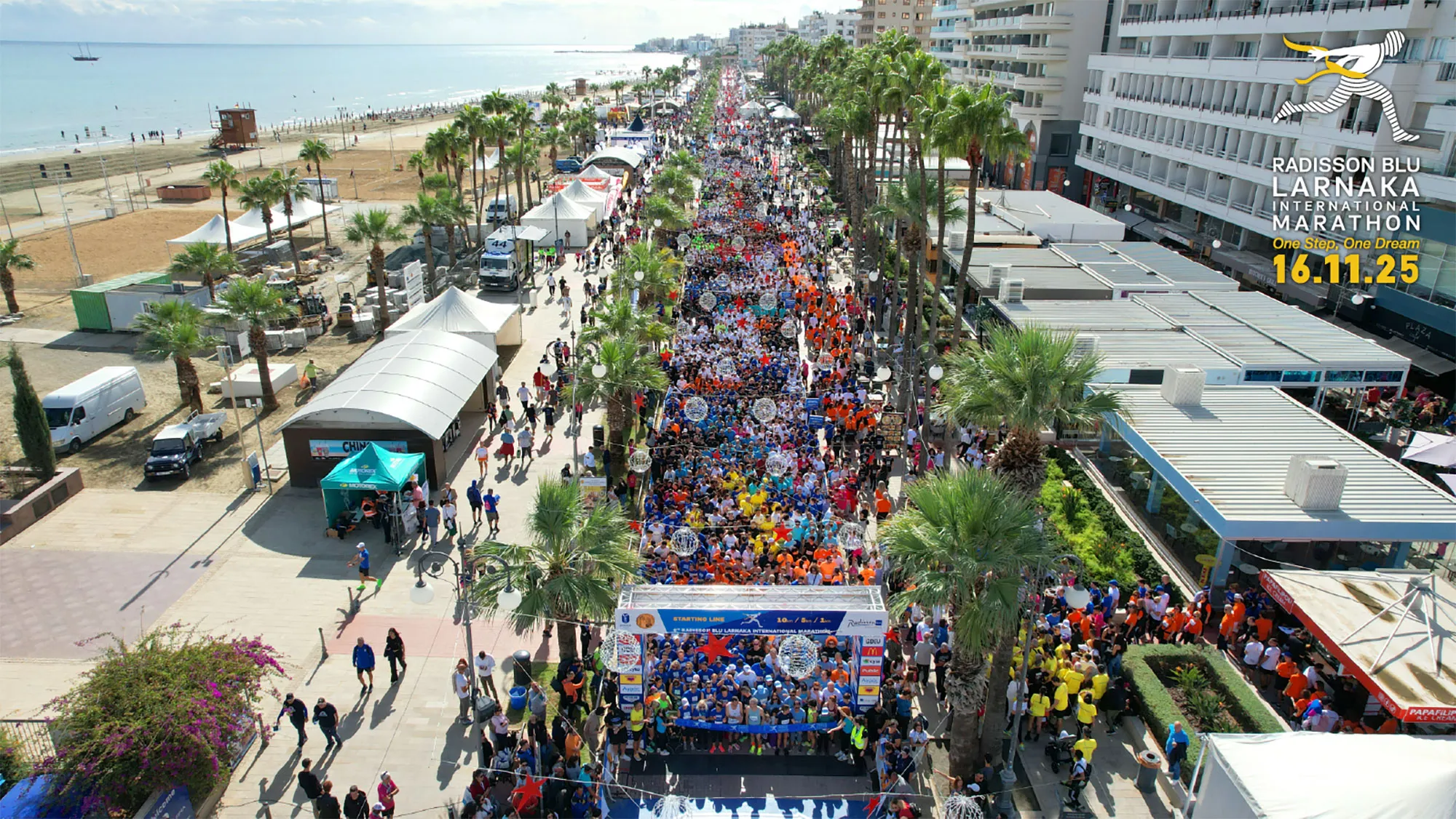 Πραγματοποιήθηκε ο 8ος Radisson Blu Διεθνής Μαραθώνιος- Με ρεκόρ προσέλευσης