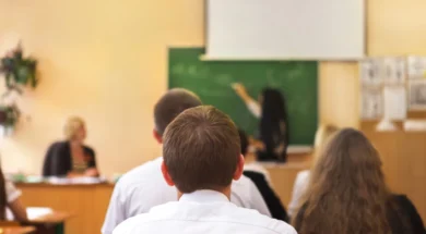 ekpaideftikoi_sxoleia-thumb