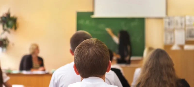 ekpaideftikoi_sxoleia-thumb