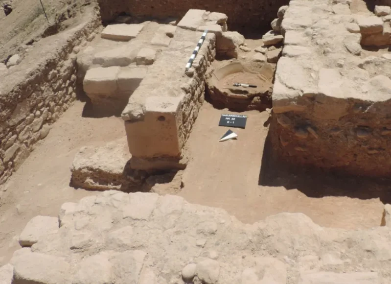 ghighighighi_0-thumb