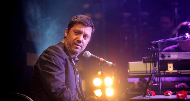 Μουσική βραδιά με τον Γιώργο Θεοφάνους στο Lush Beach Bar