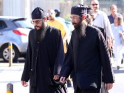 monaxoi-moni-avvakoum-2048×1365-1-696×464