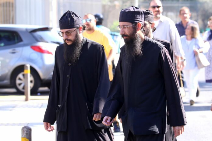 Νέα αναβολή στη δίκη των μοναχών της Μονής Αββακούμ