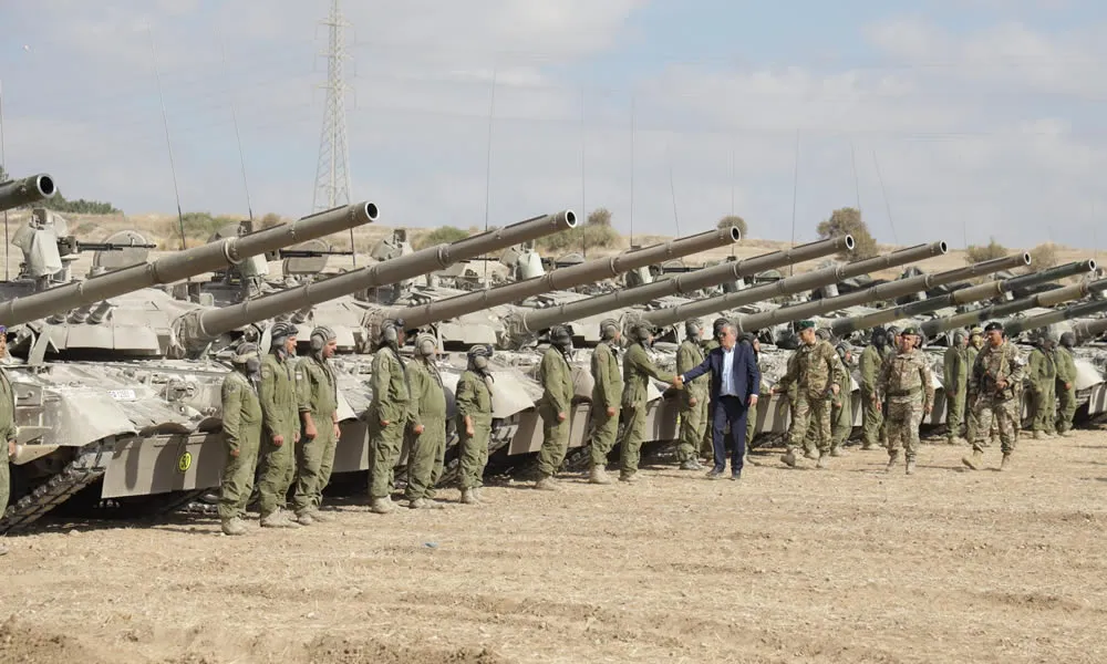 «Αγώνας δρόμου» για το SAFE – Τελικές κινήσεις για εξοπλιστικά και προαγωγές στην Εθνική Φρουρά