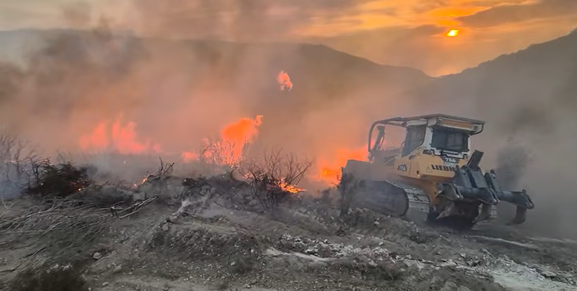Ολονύχτια μάχη με τις φλόγες στην Πάφο: «Η κατάσταση είναι σαφώς καλύτερη»