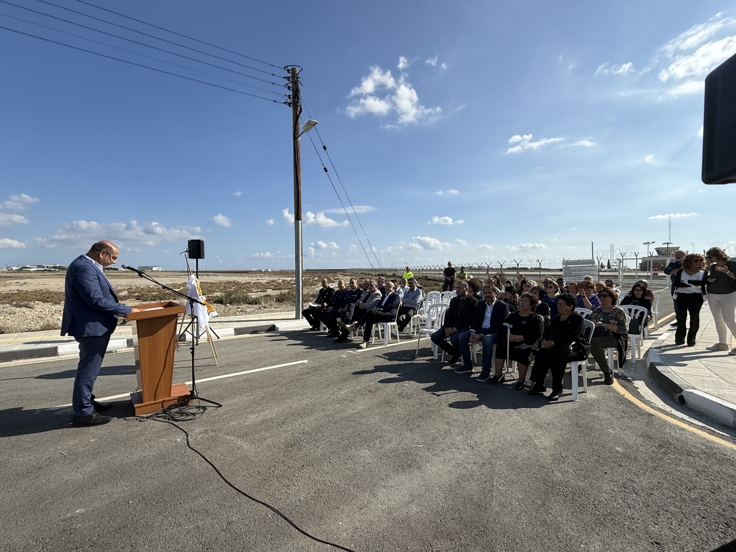 Αποκαλυπτήρια της οδού «Νίκου Θεοφάνους Λοϊζου» στη Λάρνακα (φώτο)