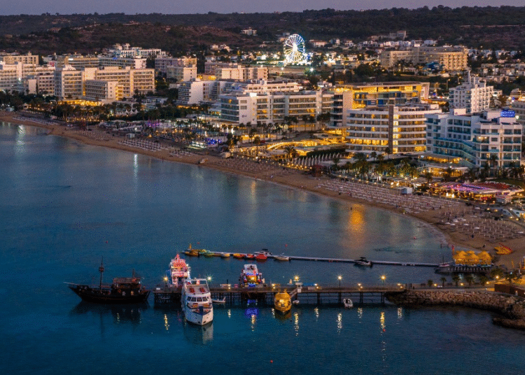 Ιδού τα ξενοδοχεία και οι επιχειρήσεις που θα λειτουργούν τον χειμώνα στον Πρωταρά