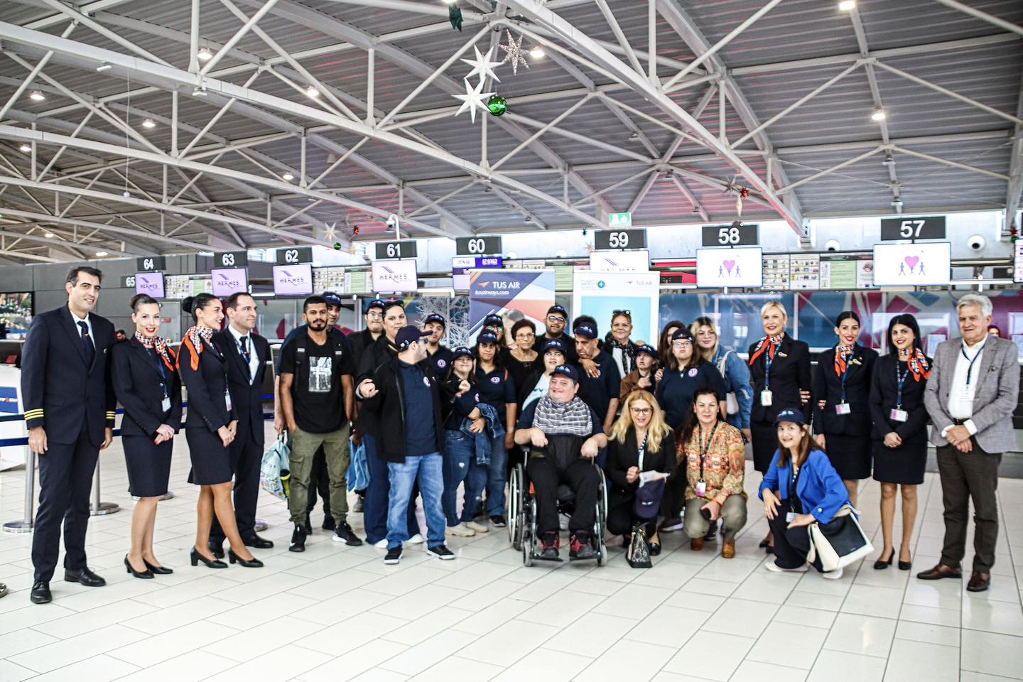 Απογειώθηκε στο Αεροδρόμιο Λάρνακας η Πτήση Αγάπης που εκτελούσε η TUS Airways (φώτο)