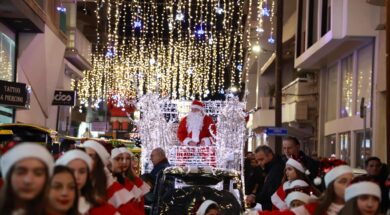 ΧΡΙΣΤΟΥΓΕΝΝΙΑΤΙΚΗ ΠΑΡΕΛΑΣΗ 1