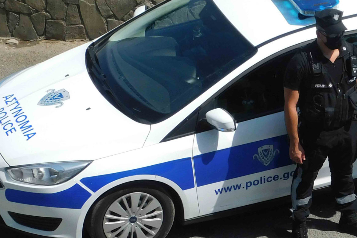 Αυτόν ψάχνουν για διάφορα αδικήματα που διαπράχθηκαν στη Λευκωσία (φώτο)