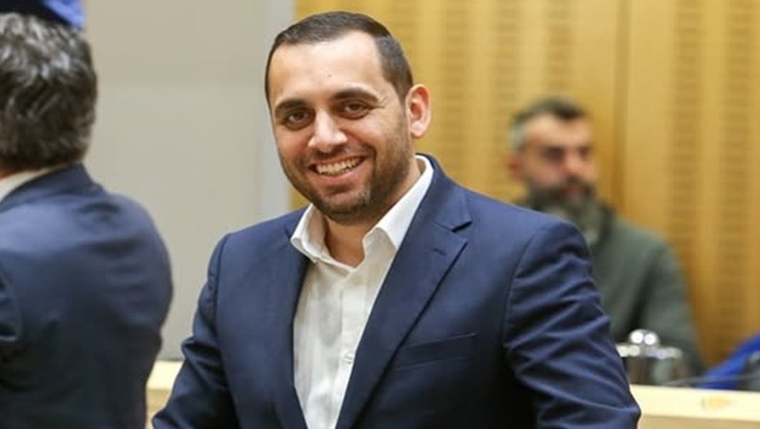 Αποστόλου: Δυναμώνουμε τη φωνή των ασθενών