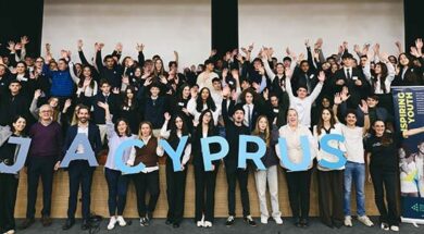 202-0.JA-CYPRUS-KENOTOMIA