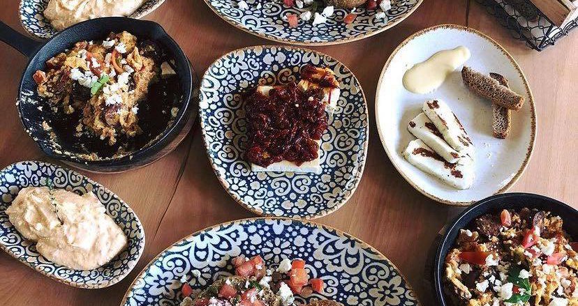 Elia Backyard: Το εστιατόριο με την ατμοσφαιρική αυλή στην καρδιά της Λάρνακας…