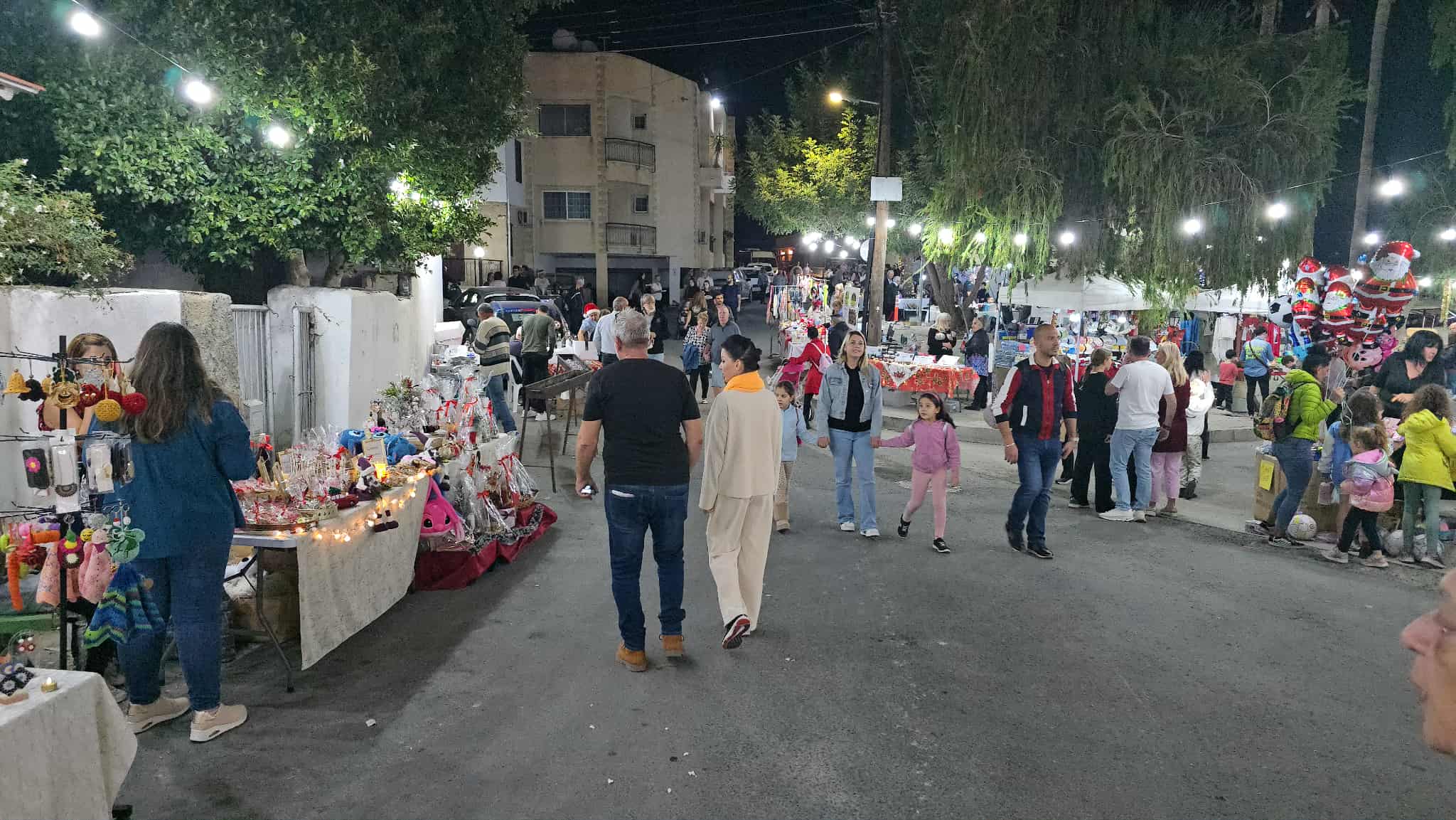 Η Βορόκληνη σε χριστουγεννιάτικους ρυθμούς (φώτο)