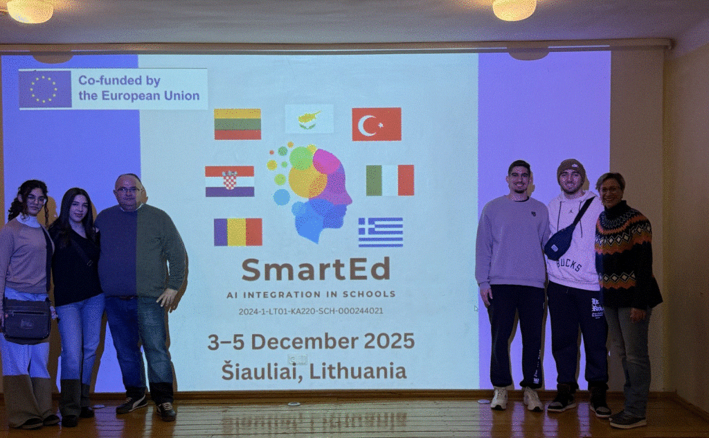 Το Λύκειο Αραδίππου “Τάσος Μητσόπουλος” στη διακρατική συνάντηση του προγράμματος SmartEd – AI Integration in Schools, στην πόλη του Σιαουλάι της Λιθουανίας