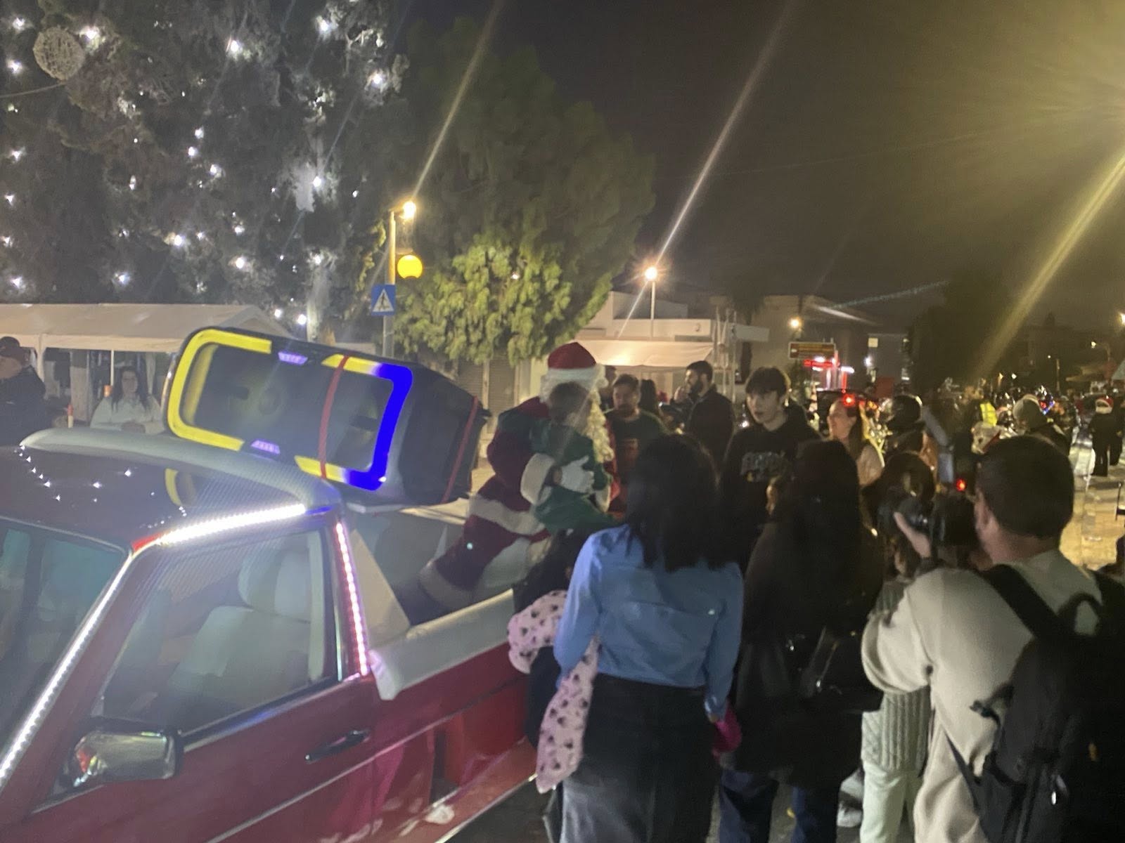 Ο Άγιος Βασίλης και η παρέα των Μοτοσυκλετιστών του Motorider Club Larnaca στο Δ. Δ. Λιβαδιών (φώτο)