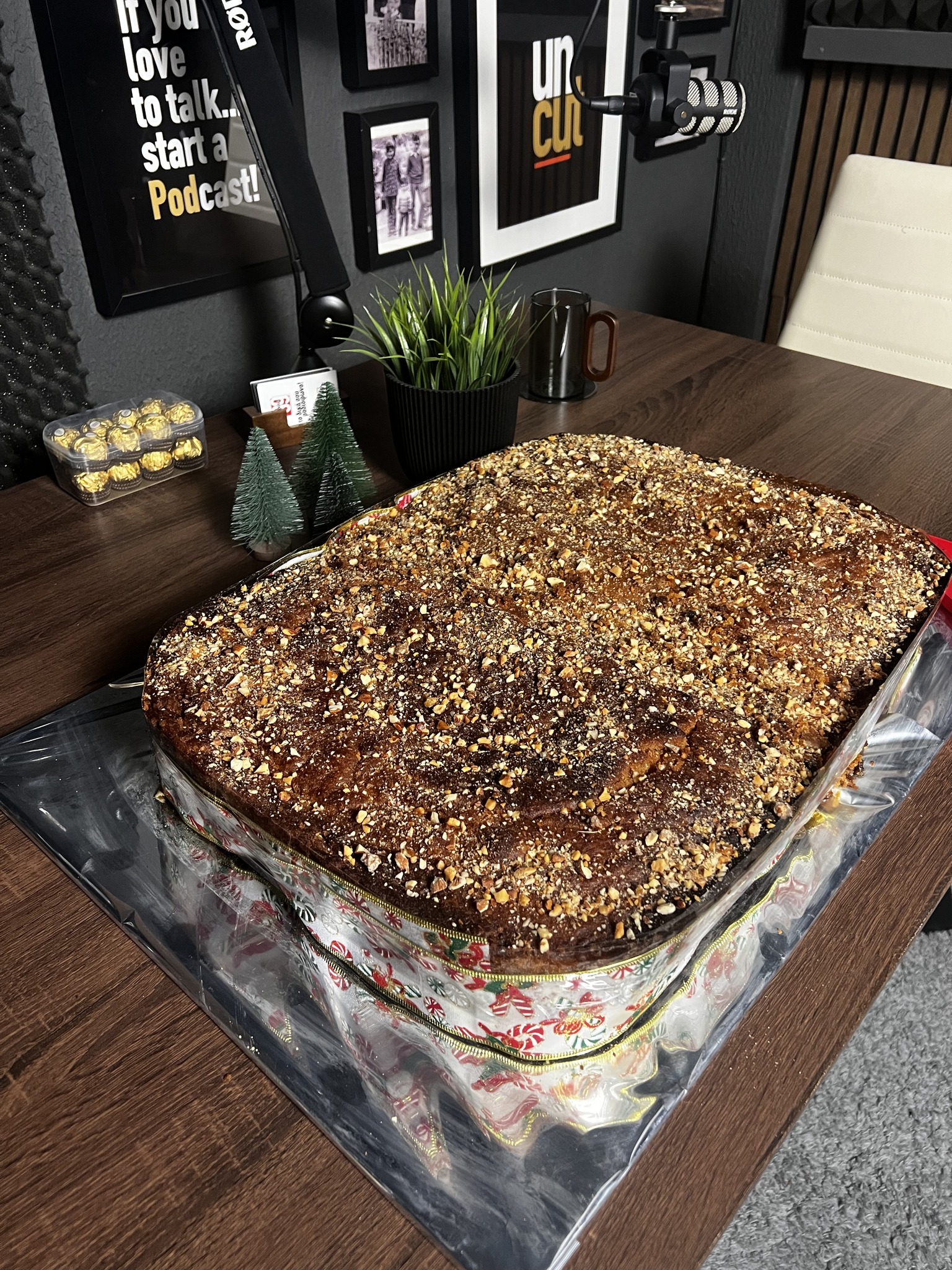 Έτοιμο… πόσα ζυγίζει άραγε φέτος το Μελομακάρονο του Διανέλλου;