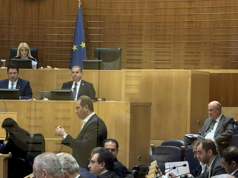 Προϋπολογισμός 2026: Κονδύλια για «τελειωμένα» έργα και κενά στον κρατικό έλεγχο