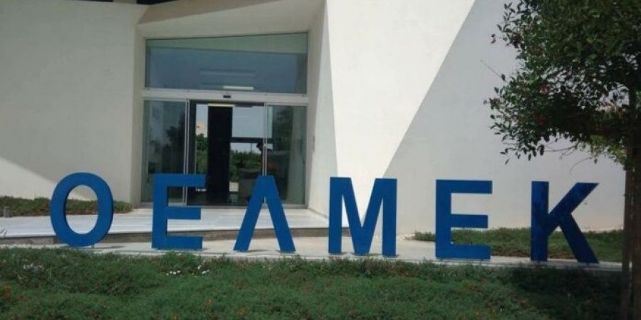 Διαφωνία ΟΕΛΜΕΚ με τη διαδικασία στη Βουλή για την αξιολόγηση