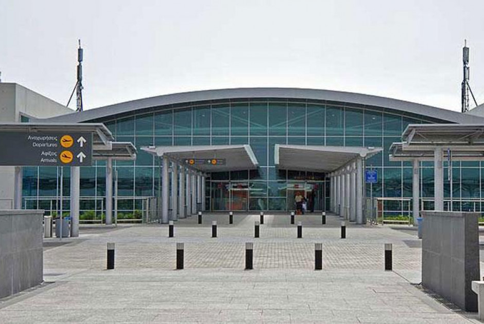 Αυξημένη κίνηση στα κυπριακά αεροδρόμια την εορταστική περίοδο