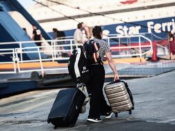 8b317dd5-0db4-4a3f-91f7-1cdc656241e2