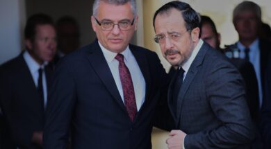 ERXIOYRMAN-XRISTODOYLIDHS-MONOI-AP-scaled