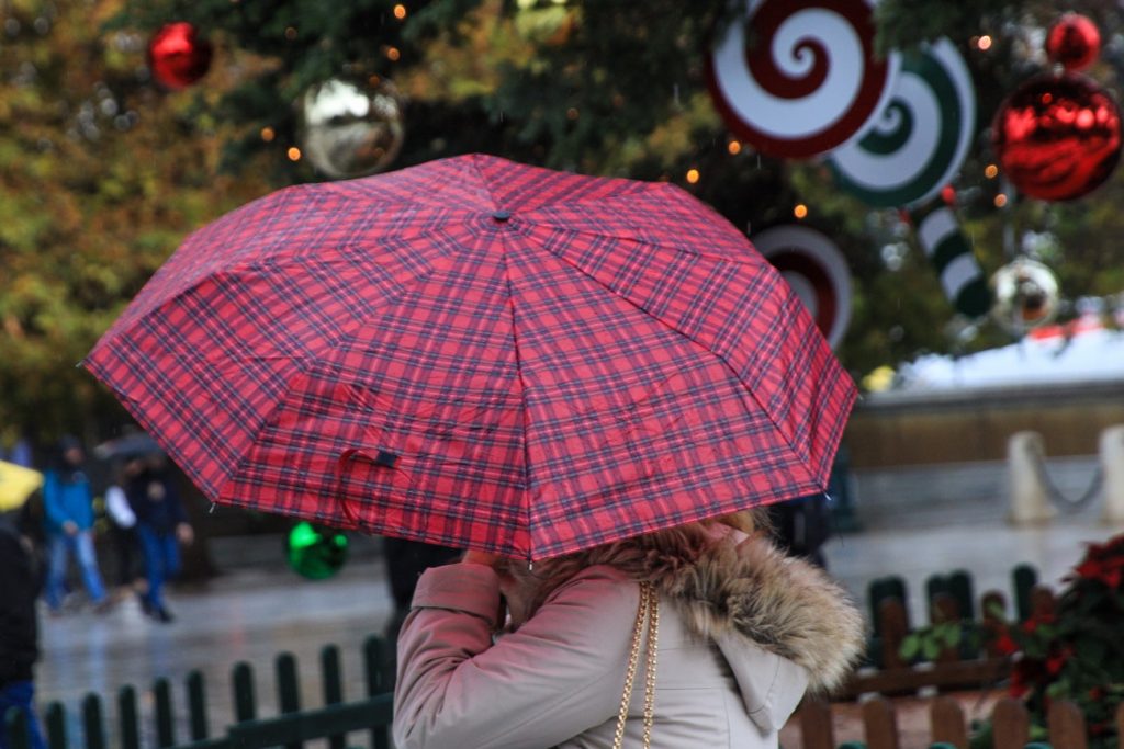 Άστατος καιρός με μεμονωμένες βροχές και πιθανό χιόνι στα ορεινά