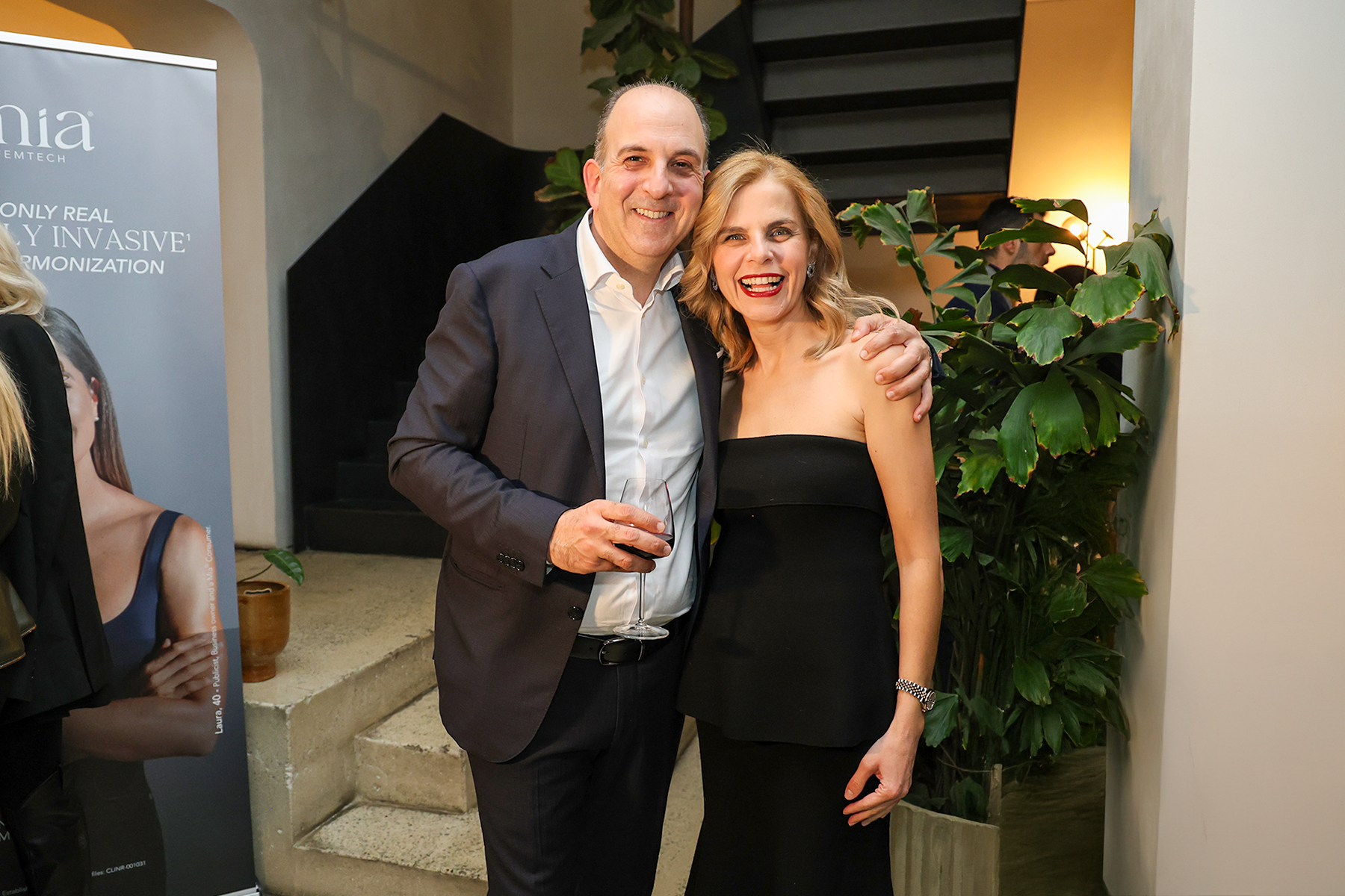 Δρ. Λεωνίδας Σωτηρίου: Με μεγάλη επιτυχία η εκδήλωση παρουσίασης της καινοτόμου μεθόδου αυξητικής στήθους MIA