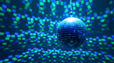 Mirrored_Disco_Ball_with_Light_and_Motor