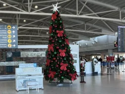 Piano-at-Larnaca-airport