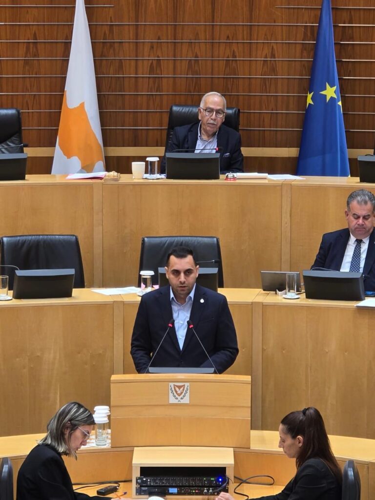 Ανδρέας Αποστόλου στη Βουλή: Πολιτική ευθύνης απέναντι στους πολίτες - Υλοποίηση 10 πράξεων για το 2025