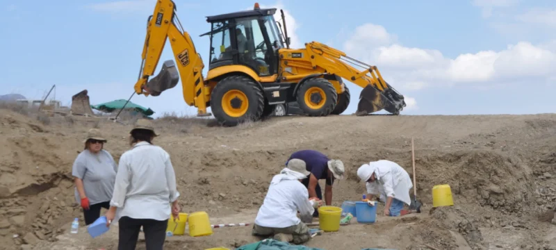 agnooumenoi_dea-thumb