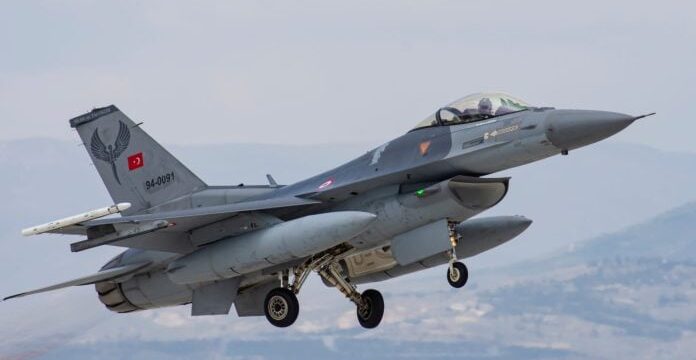 aigaio_toyrkia_f16-696×476