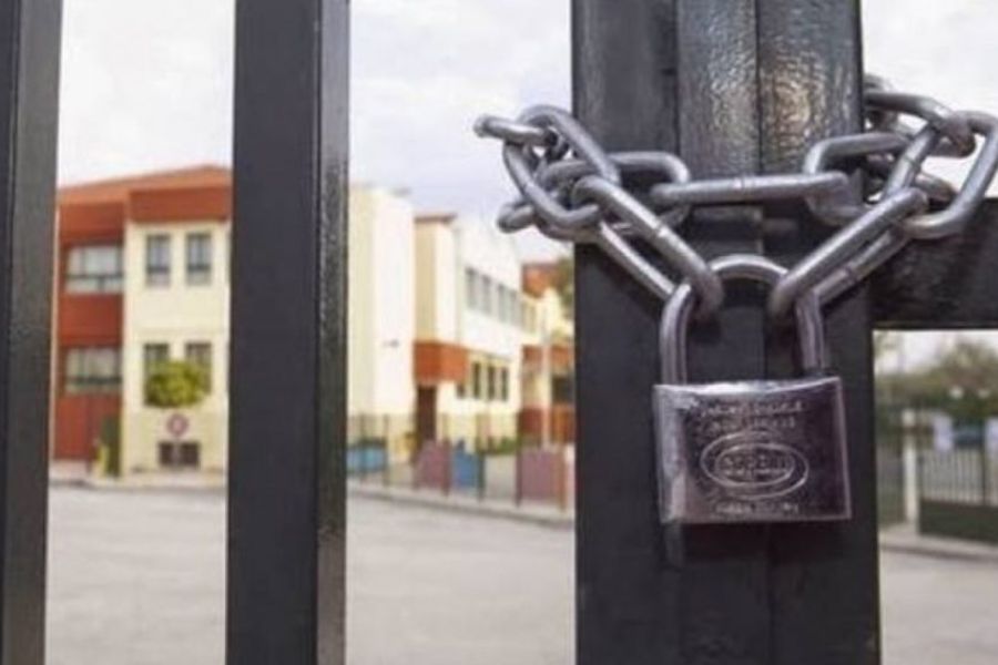 Με λουκέτο τις δύο πρώτες ώρες τα σχολεία, σε στάση εργασίας οι εκπαιδευτικοί