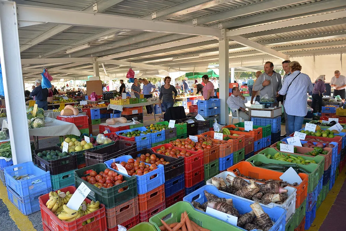 Σε καλύτερα επίπεδα κινήθηκε η αγορά τις γιορτές φέτος λέει ο ΓΓ της ΠΟΒΕΚ