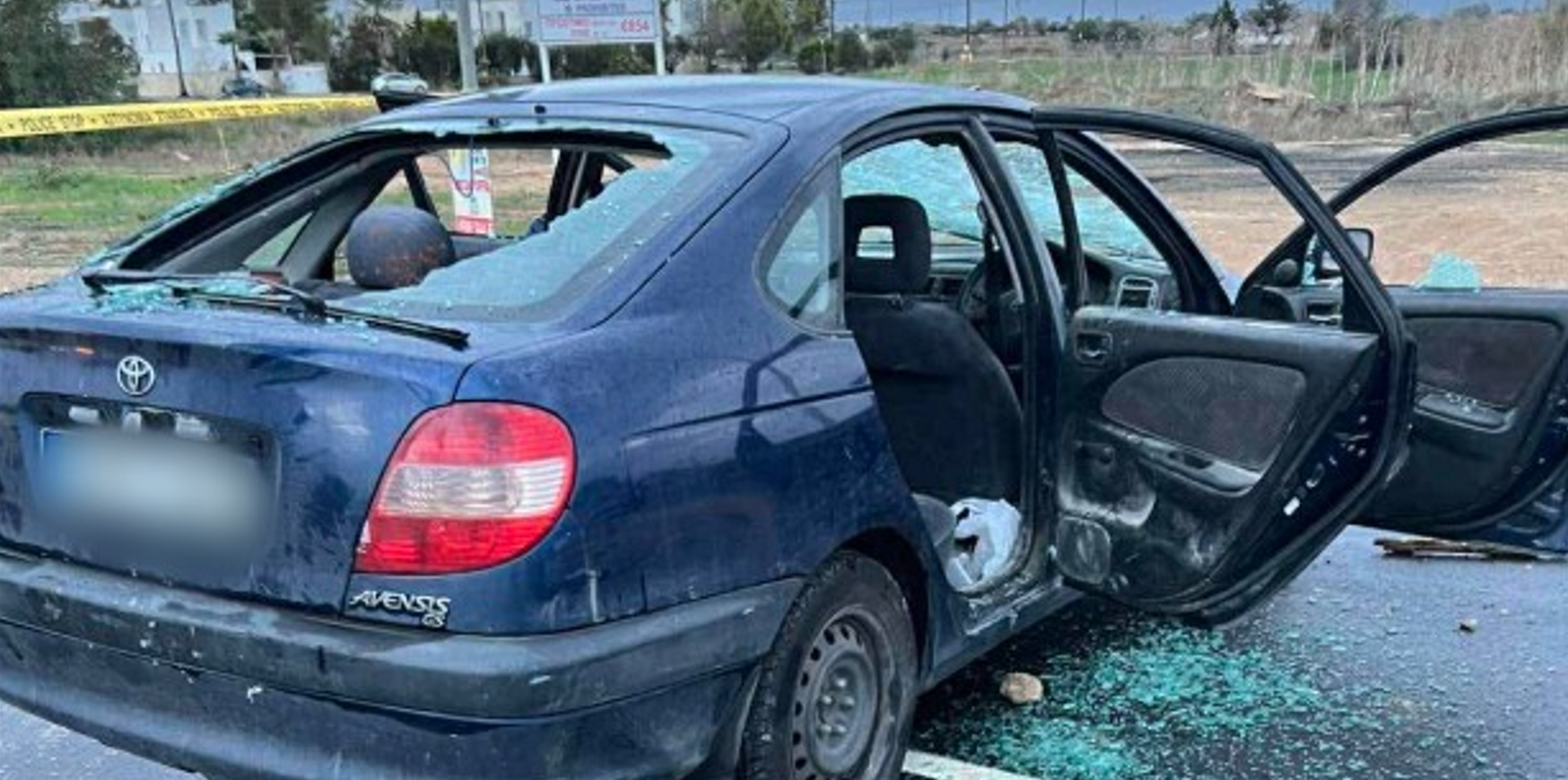 Για το μεροκάματο πιάστηκαν στα χέρια στη μέση του δρόμου στο Λιοπέτρι – Με πέτρες και ξύλα η άγρια συμπλοκή